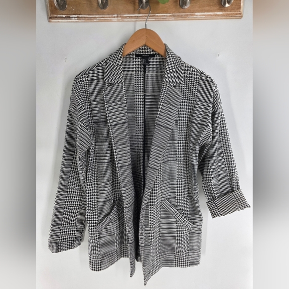 Forever 21 Jackets & Blazers - Forever 21 Black and White Checkered Blazer |Size S